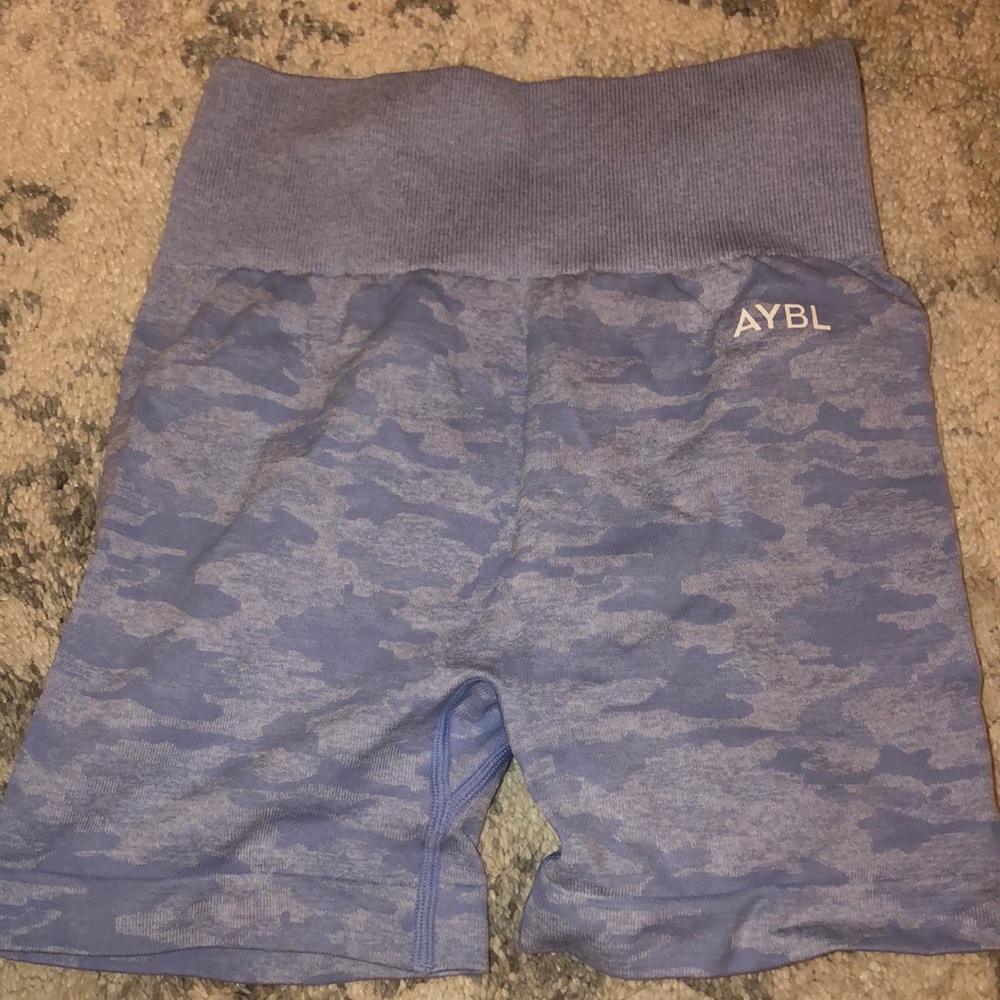 AYBL SEAMLESS SCRUNCH SHORTS